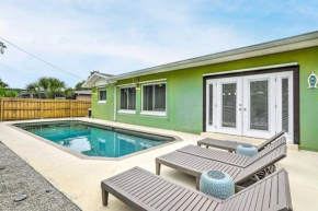 Bright Largo Getaway with Private Pool and Grill!